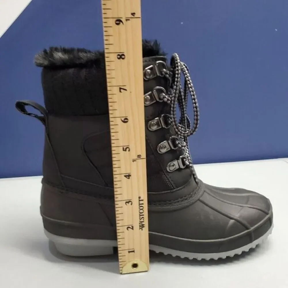Khombu Kathleen Snow Boots Womens Sz 6M Black Synthetic Waterproof Faux Fur Trim